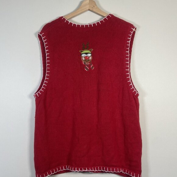White Stag Winter Reindeer Holiday Christmas 16W Red Embroidered Sweater Vest - Picture 6 of 12